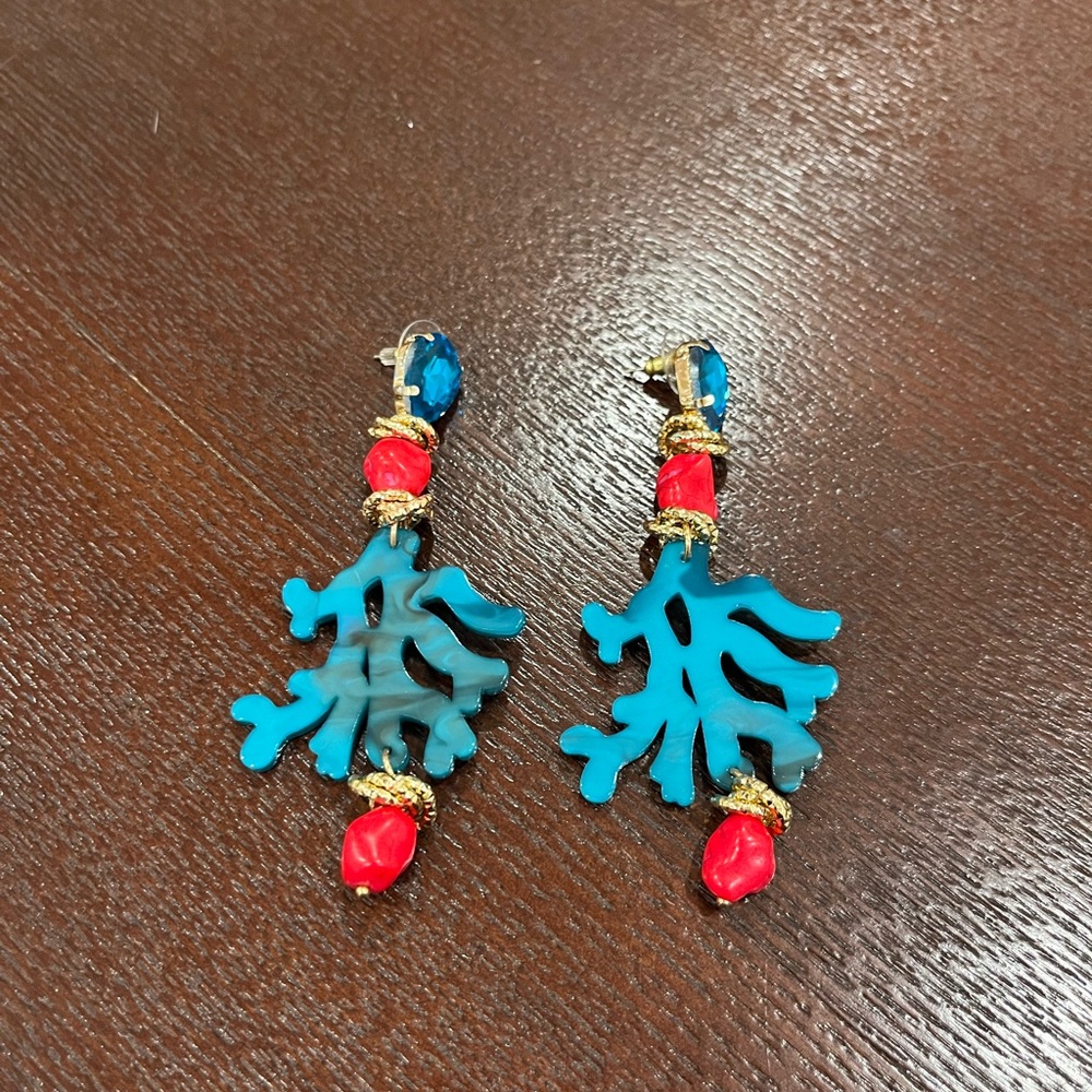 Coral Earrings red and blue with gold details